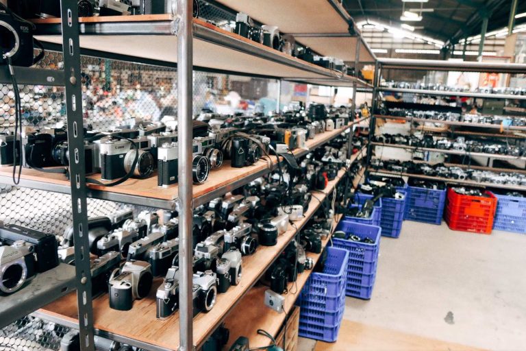 相机用购物篮采购。镜头论斤卖的见过没有。