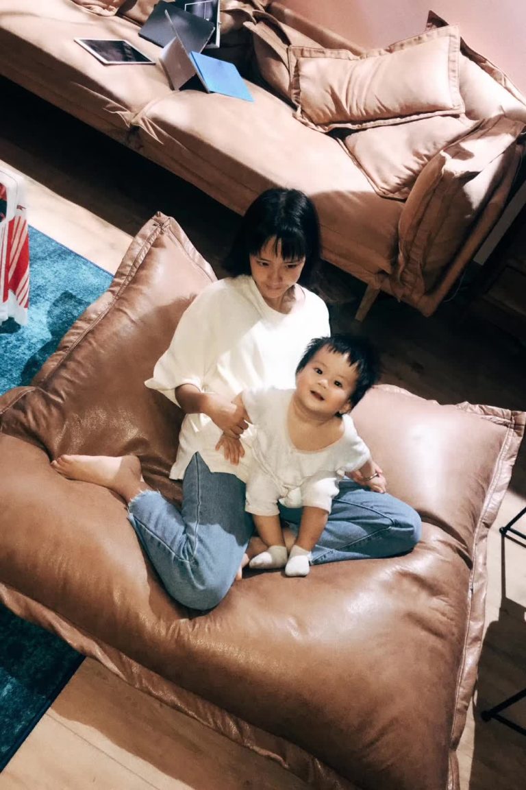 前几天在泰国民宿的底垫不错，于是自己做了一个。