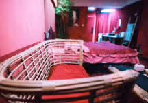 赶在年底出国旅游前的极限装修。