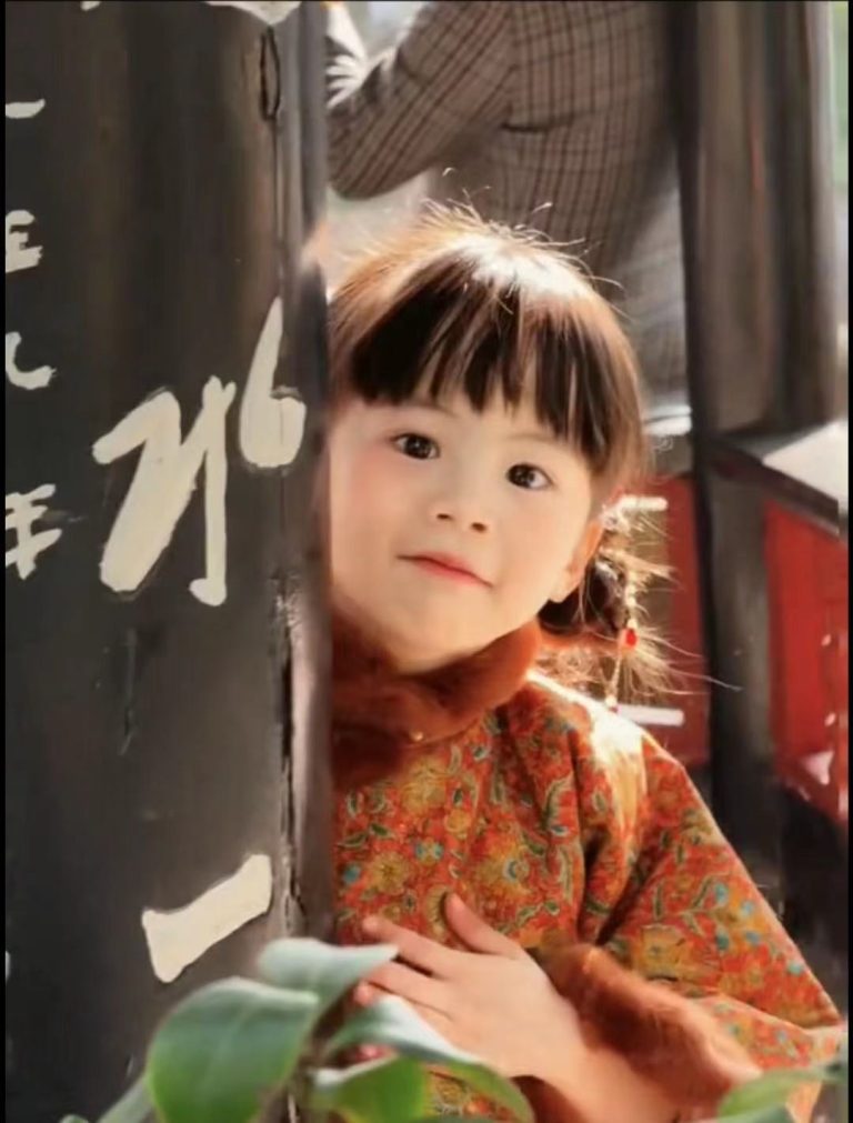 小地主婆来了。