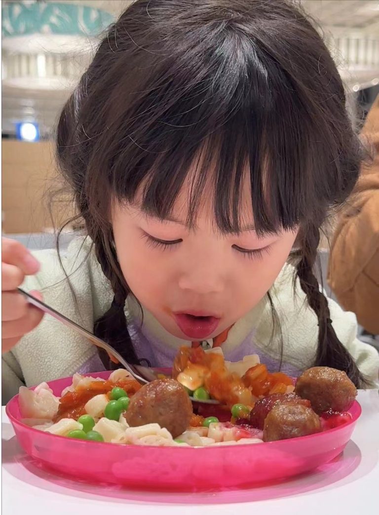 滑完雪去逛逛宜家。