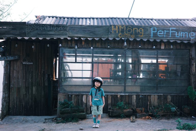 租个摩托车在越南的乡间飞奔