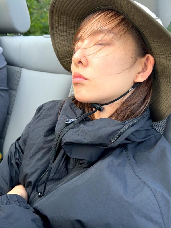 又趁女儿上学去玩水了。