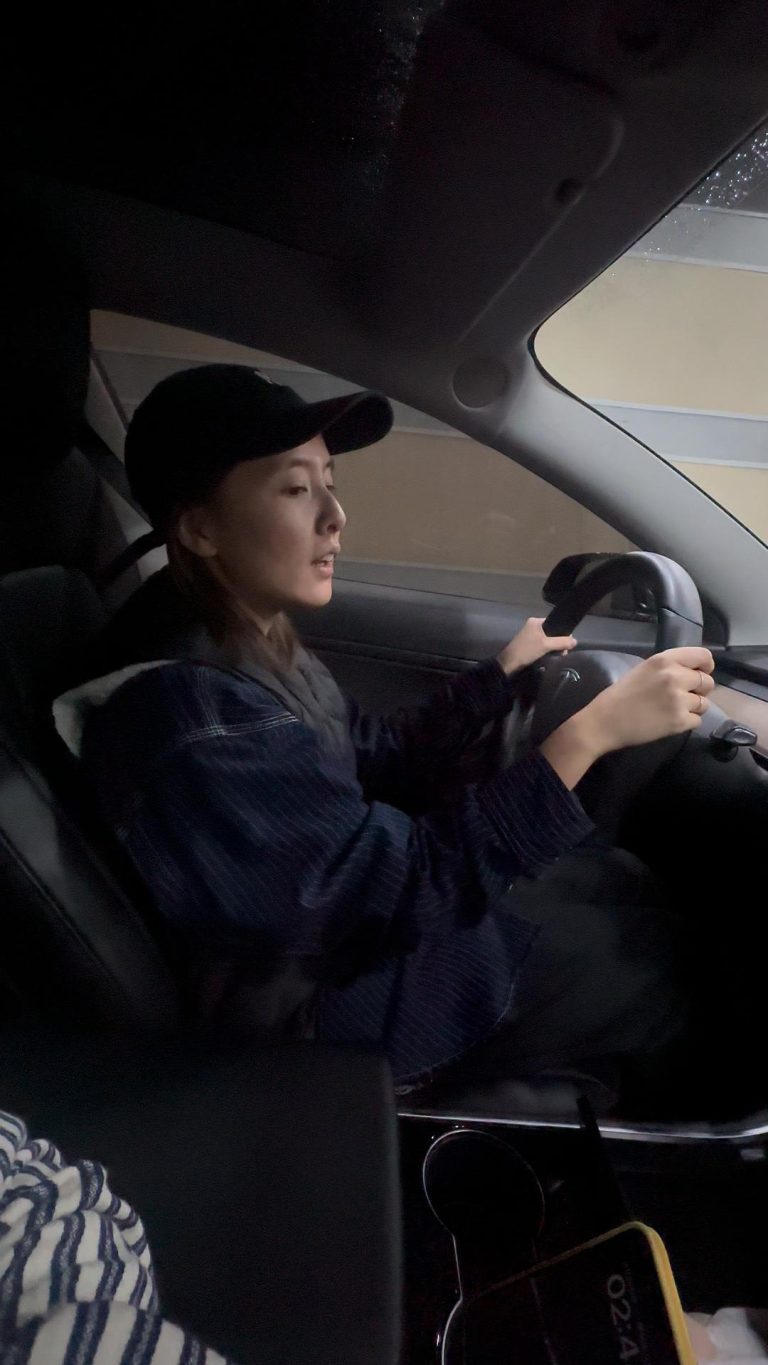 终于轮到一次我在副驾了。