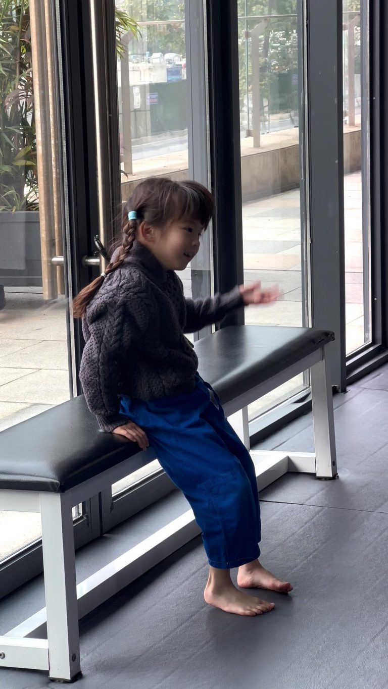 哈哈哈 今天你的两个师兄都没来。是你一个人的特训。