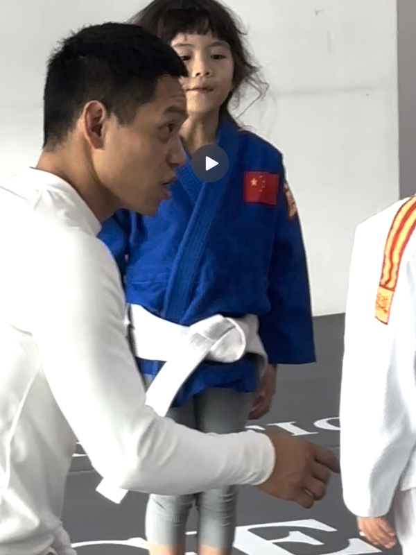 又到了柔道日。